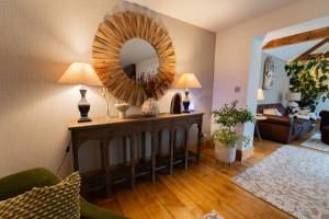 Ecopsia Sitting Room10