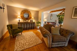 Ecopsia Sitting Room8